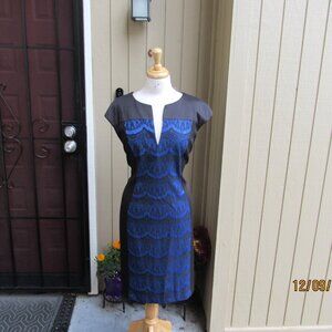 #698  NEW WOMAN'S BLACK/BLUE PANEL DRESS BY CONNECTED APPAREL  (SIZE 16)